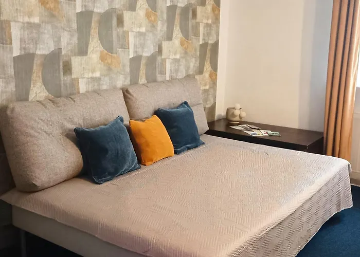 Ideally Located City Center 2 Bedrooms Spacious Apartment