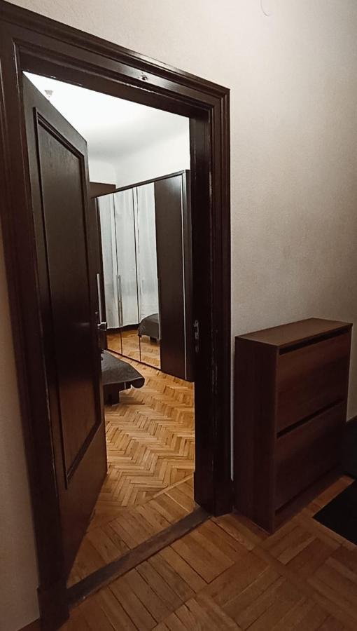 Dzīvoklis Ideally Located Center 2 Bedrooms Spacious